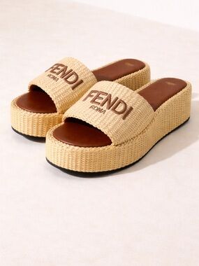 Fendi platform sandals with embroidered logo strap Size: EU 41 / US 11